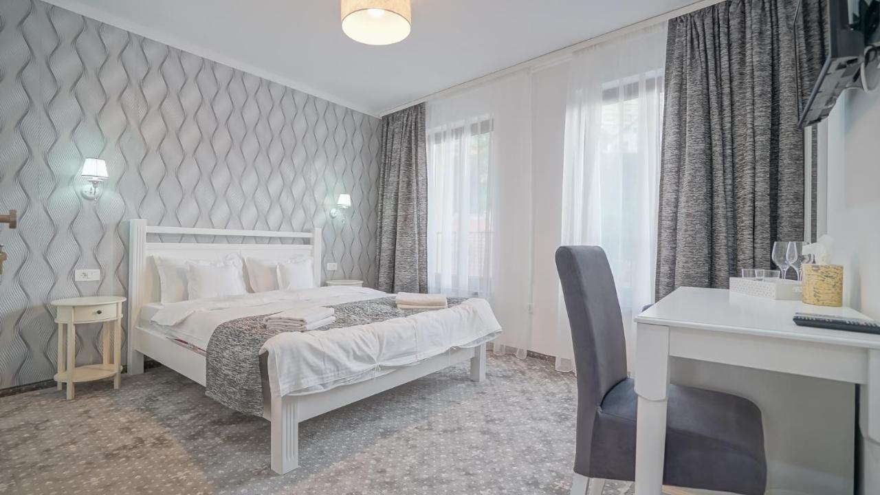 Monarch House 호텔 브라쇼브 외부 사진